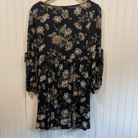 American Eagle NWT floral dress - Picture 5 of 5